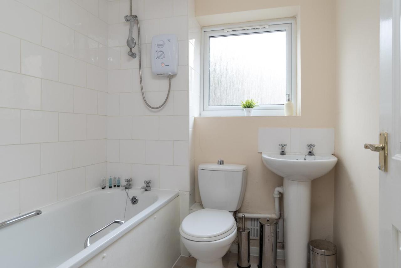Luxury Central Link Luton/London/M1/Airport/Station/Long Stay Luton  Ngoại thất bức ảnh